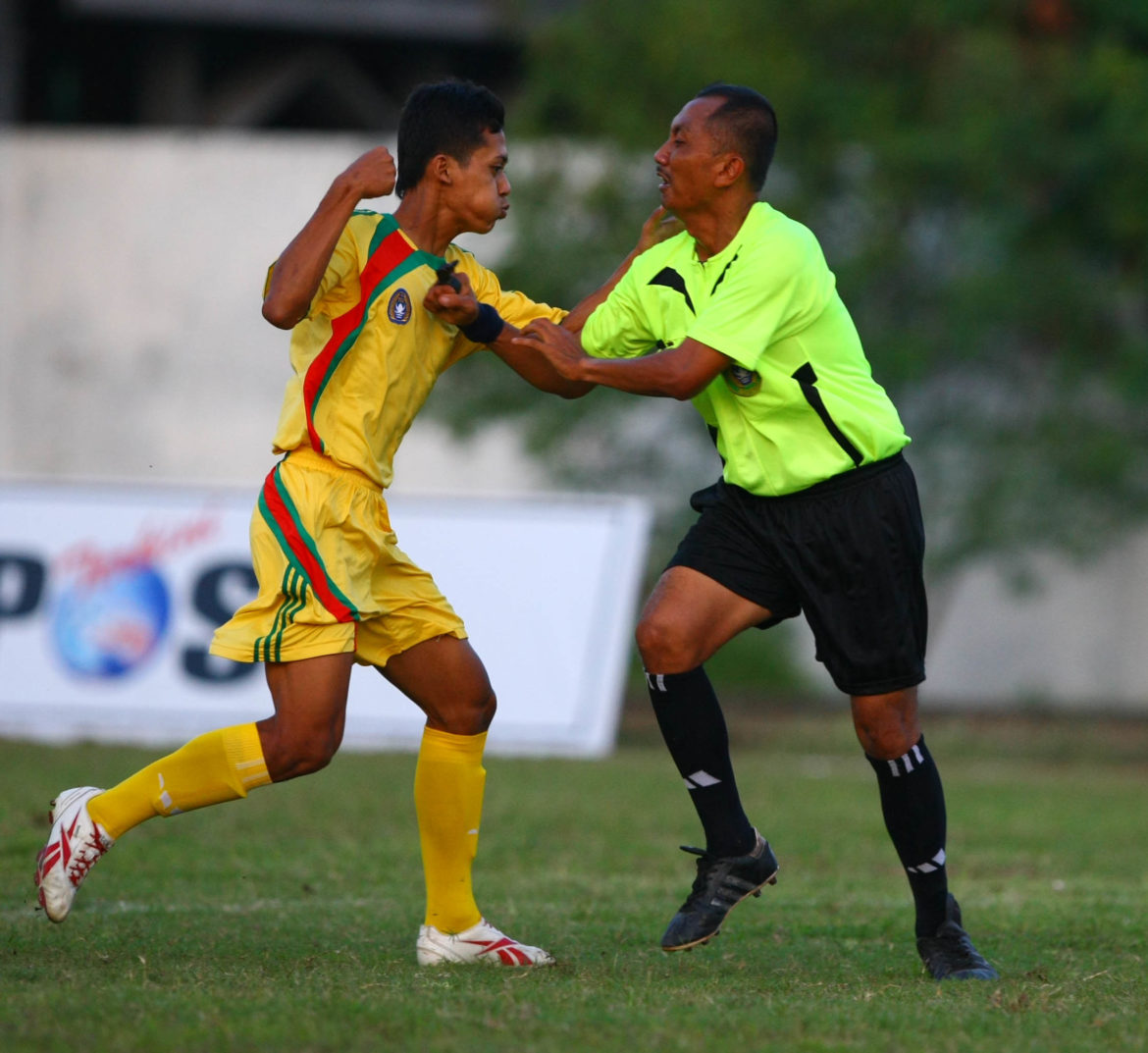 Mengetahui Gaji Pemain Bola Mungkin Sudah Merupakan Hal yang Wajar